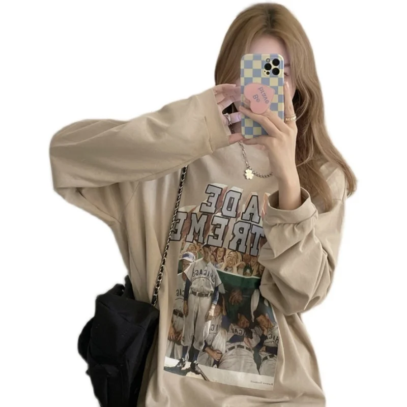 Футболка с длинным рукавом и винтажным принтом | Женская одежда