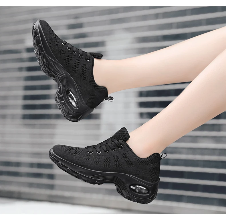 Walking Shoes 2021 New Women Breathable Casual Shoes Outdoor Light Weight Frenulum Casual Walking Platform Ladies Sneakers Black