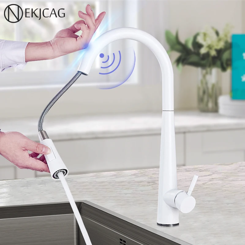 Cocina blanco sentido grifo sacar 360 rotación inteligente Sensor táctil cocina grifo de fregadero Crane mezclador de agua fría y caliente grifos