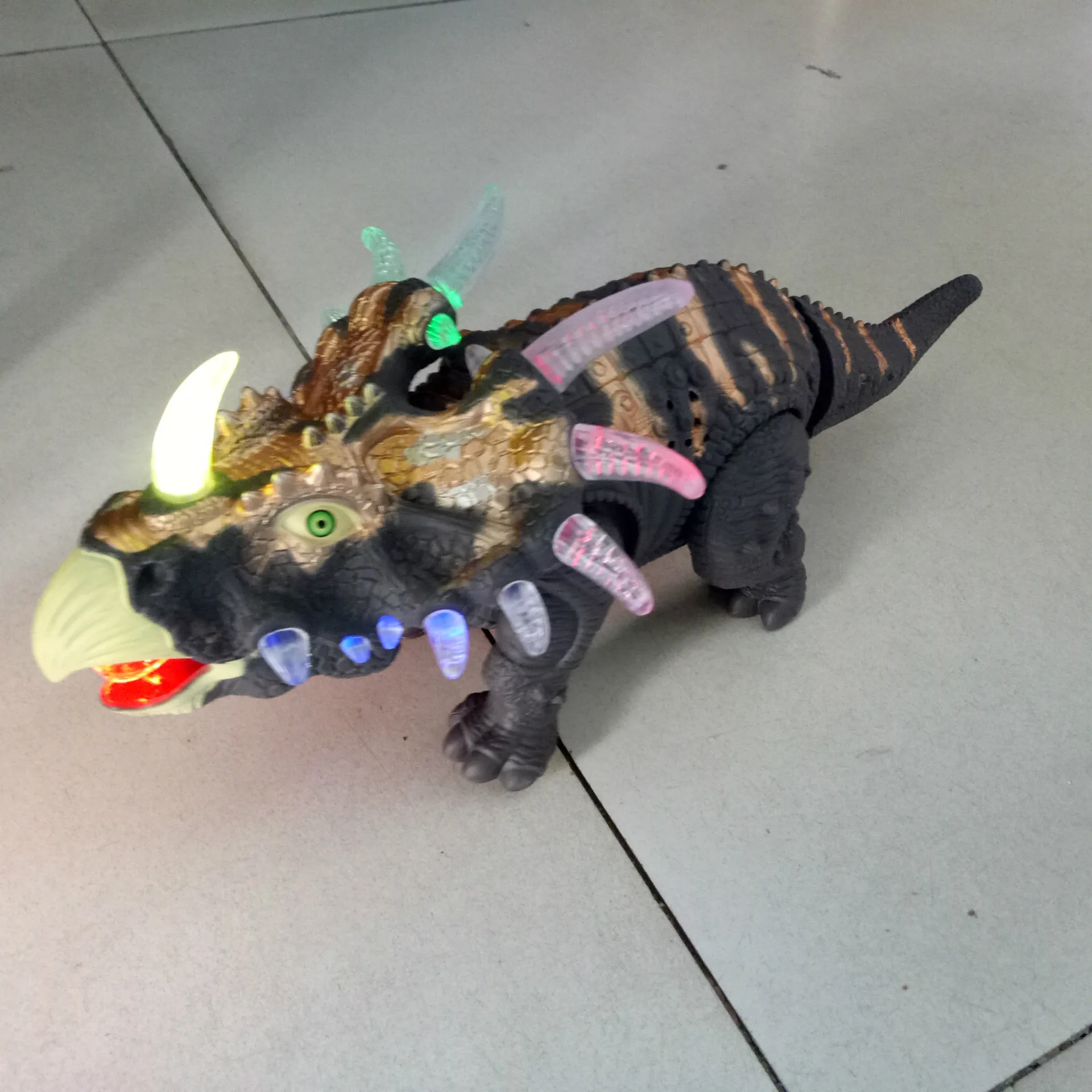 6632-1 rong kai Electric Dinosaur Toy Shining Realistic Sound Triceratops Flash Jurassic