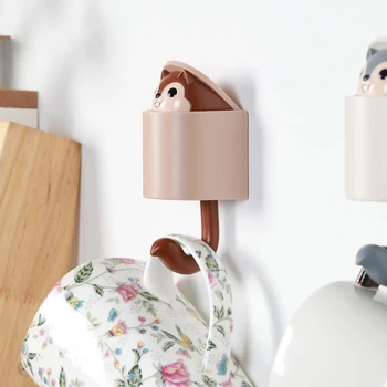 

Cute Squirrel Pattern Adhesive Wall Door Hooks for Clothes Hanging Coat Hanger Key Sticky Holder Room Decoration Accessories