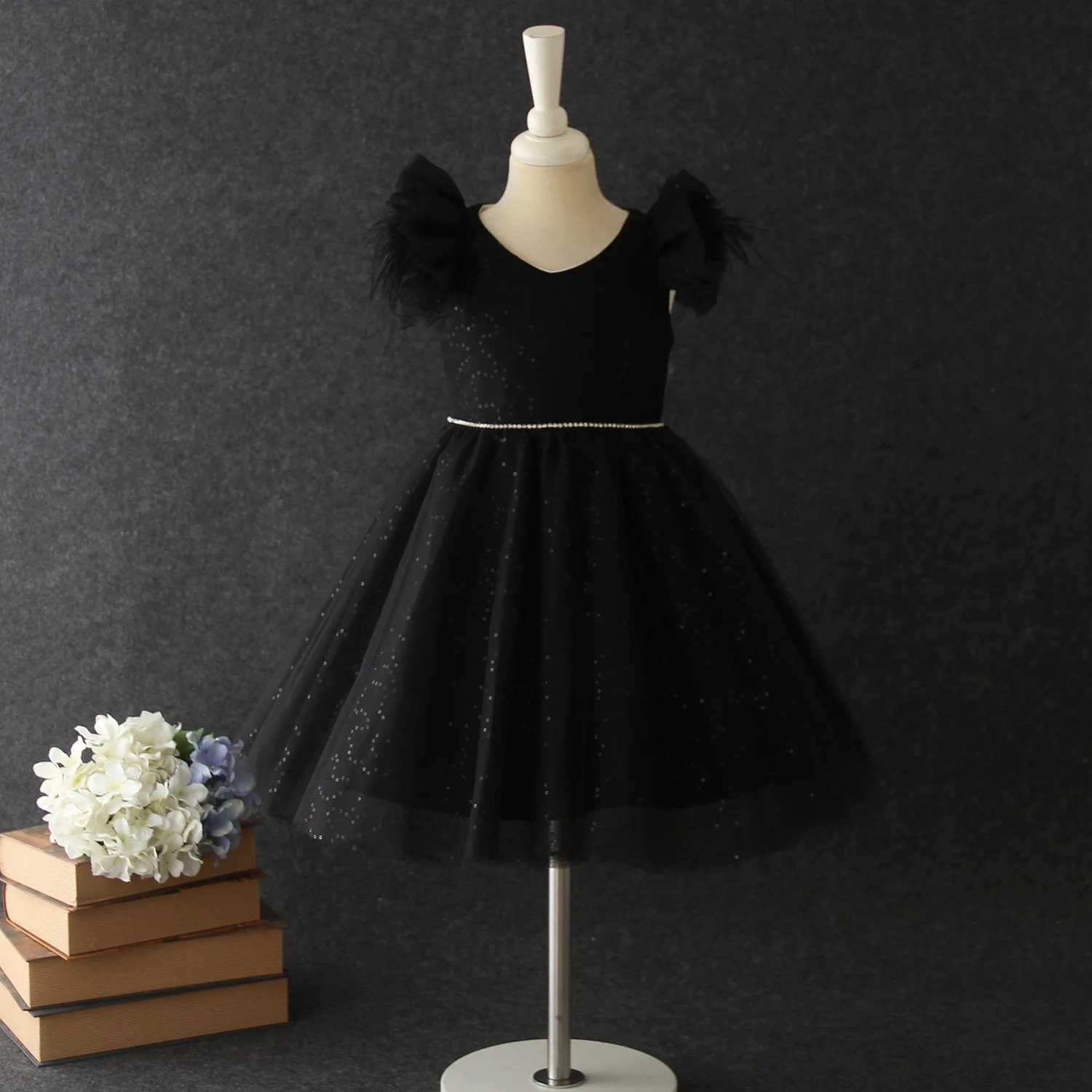 Girls Little Black Evening Dress for Kids Feather Flying Sleeve Tutu Toddler Fashion Baby Xmas Mixed Color | Детская одежда и