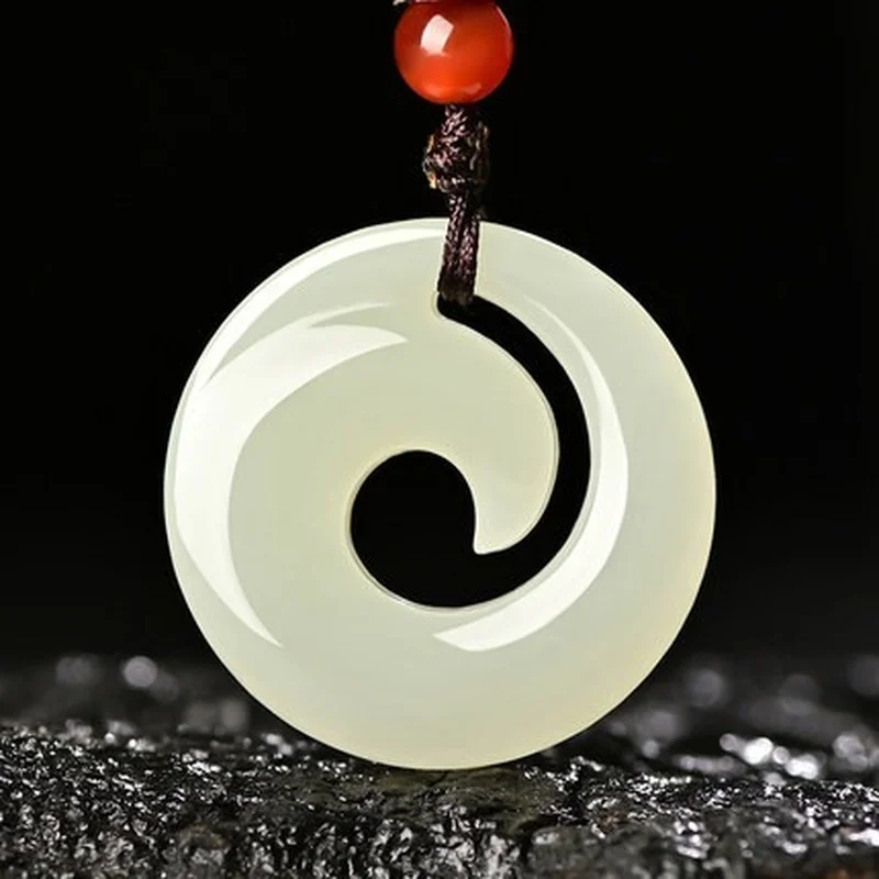 

Hot Selling Natural Lucky pendant Charm Jewellery Women's Hand-Carved Necklace for Women Men Fashion Accessories