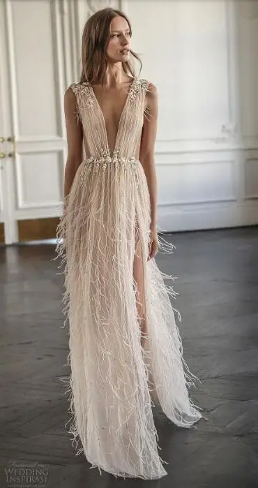 

2019 Fashion Champagne Lady Long Evening Dress Plunge V Neck Feather Beading Split Backless Sexy Prom Party Gowns Formal Dress