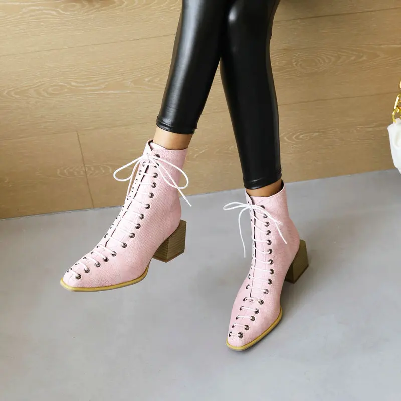 

Ladies Snake Pattern Short Boots Cross Tied Four Seasons Women's Shoes Fashion Square High Heel Stone Pattern Plus Size Boots