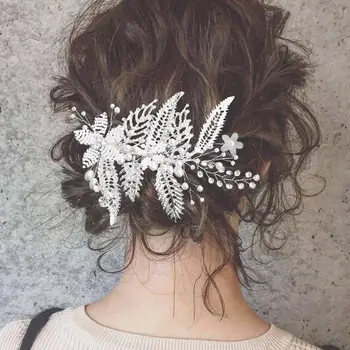 

Bridal Wedding Personality Hair Accessories High-end Handmade Beaded Hairpins Alloy Openwork Leaf Side Clips Photo Headwear 30E