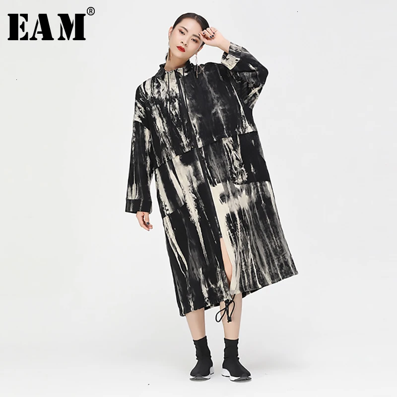 

[EAM] Loose Fit Pattern Printed Long Big Size Jacket New Lapel Long Sleeve Women Coat Fashion Tide Autumn Winter 2019 1D937