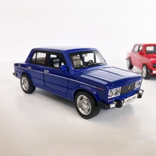 

Retro 1:32 Scale Alloy Toy Car Model Sound and Light Pull Back Door Classic Model Car Toy Pull Back Music Light Toy Car Gift
