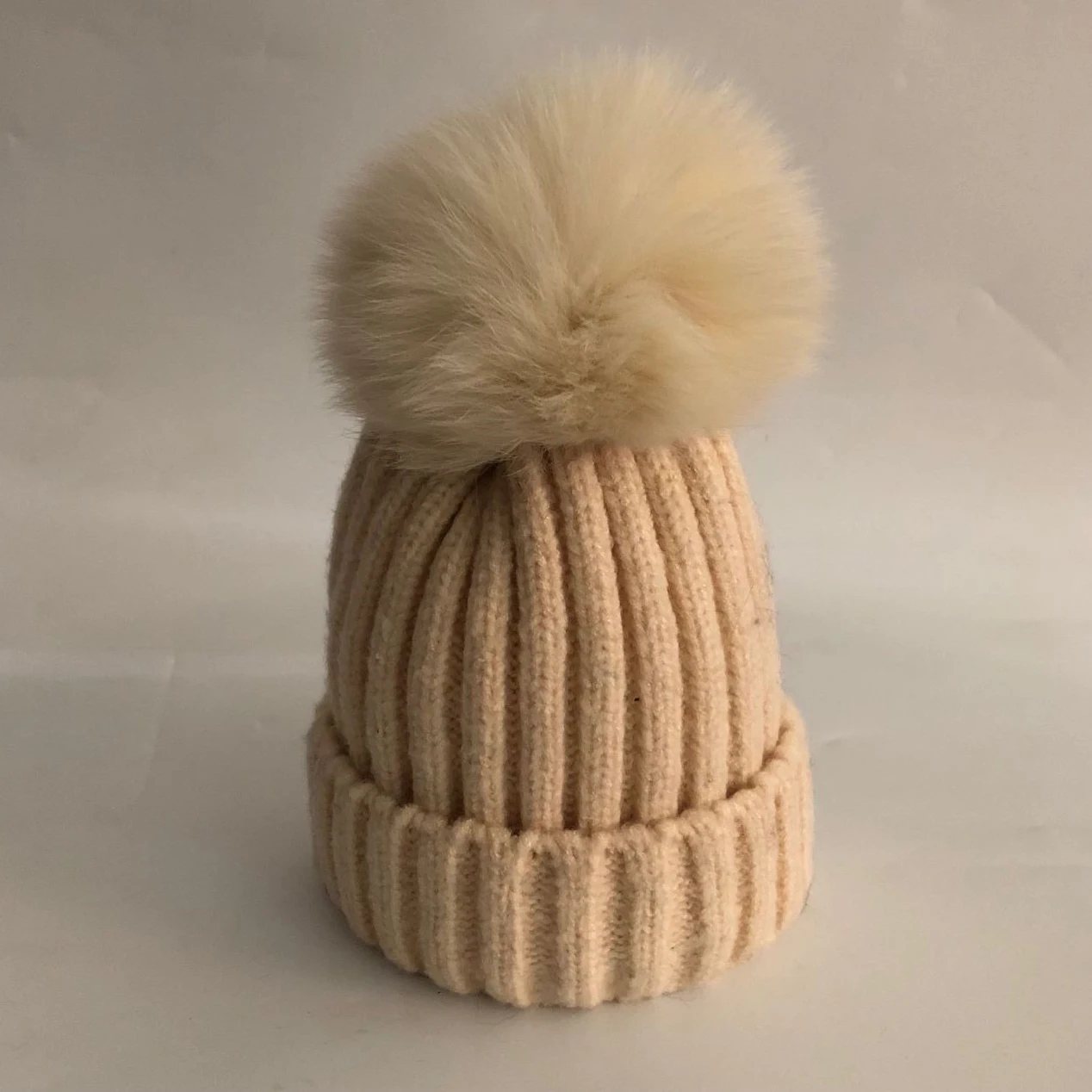 

ZJBECHAHMU Hat Fashion New Real Fox Fur Mink Pompoms Hats For Women Casual Winter Wool Warm Pompom Skullies Beanies Hat Caps