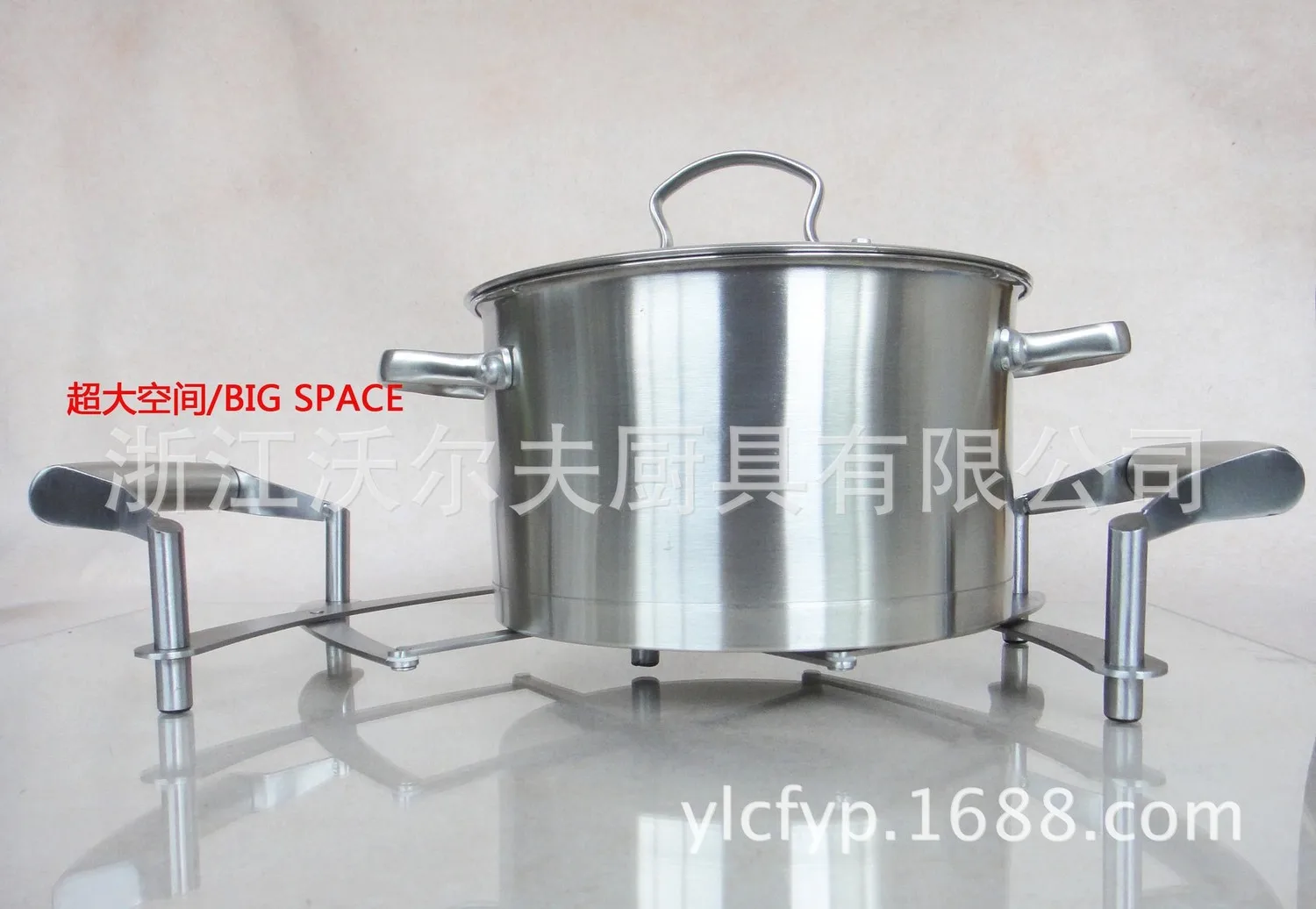 

Major Production For The Domestic Market Stainless Steel Bring Hand Wok Stand The Heat Insulation Pad The Originality Kitchen