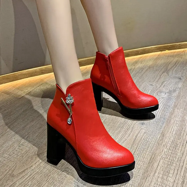Женские модельные ботинки на очень высоком каблуке сезон осень-зима женская