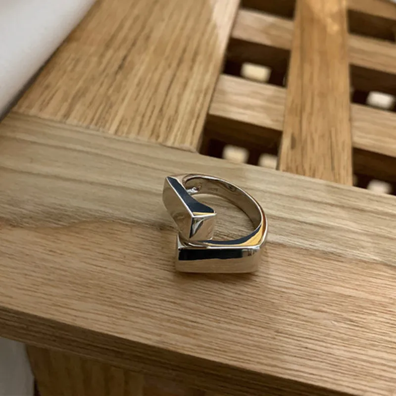 Finger Ring Women Geometric Irregular Twisted Metal Gold Silver Color