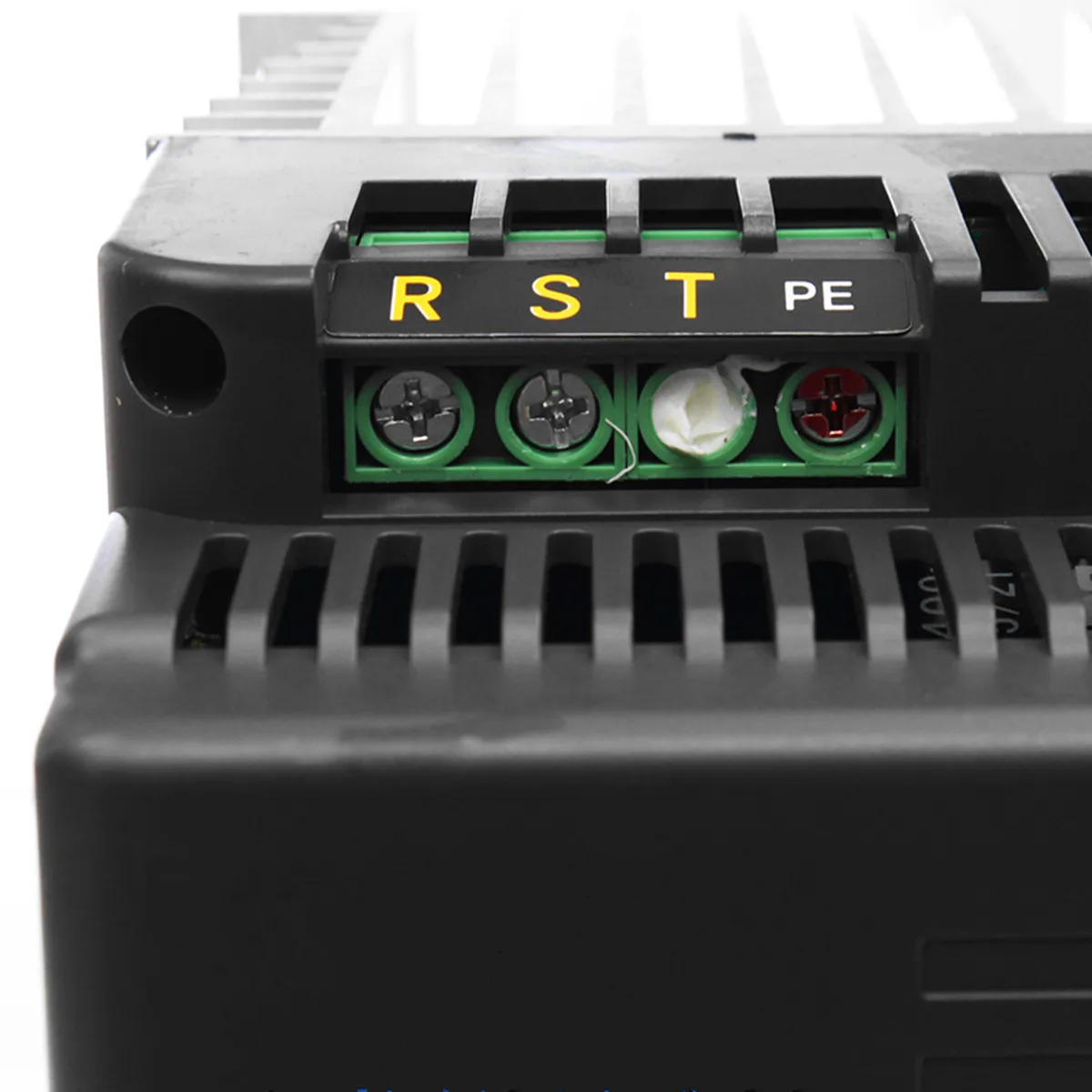 

220V 5.5KW 3 Phase Input VFD Frequency Inverter 3 Phase Triphase Output Motor Speed Control Frequency Drive Converter