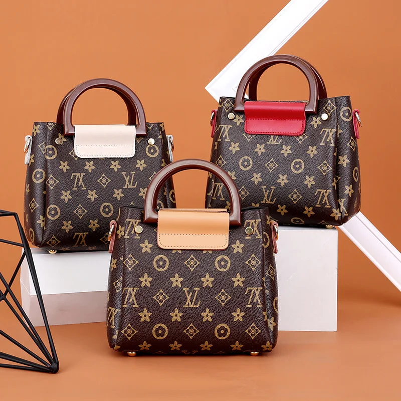 

Presbyopic Portable leather tote Woman 2019 Messenger Packet Square Package Sky Color Envelope carteras de mujer women handbag