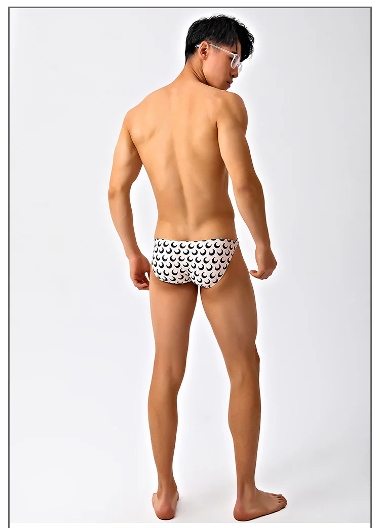 2 Packs Mens Fashion Brief SwimsuitClassic Swim TrunksSexy Mens Brief