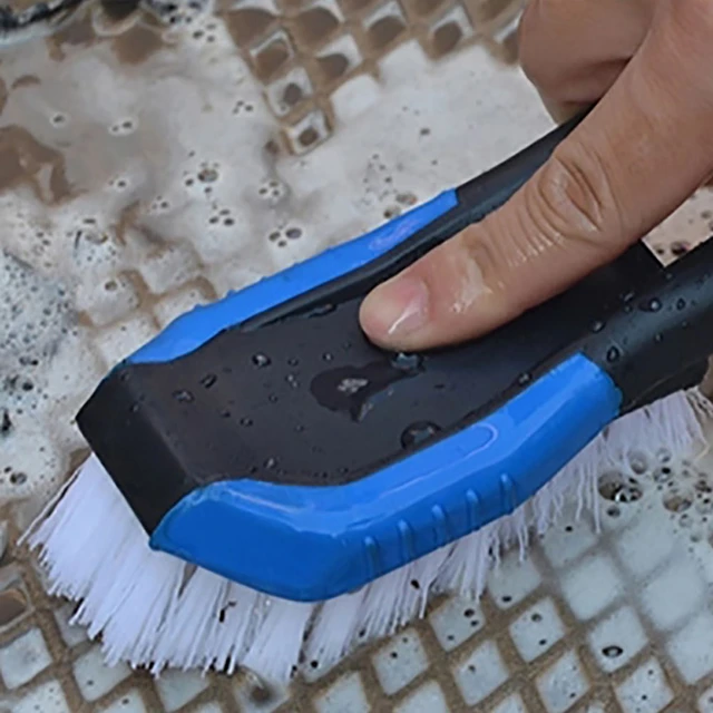 Gummi-Fußmatten reinigen » Werkzeuge und Reinigungsmittel