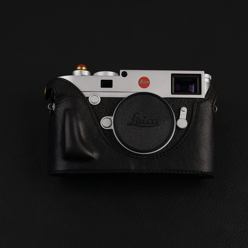 Leather-for-battery version of Leica Leica M10