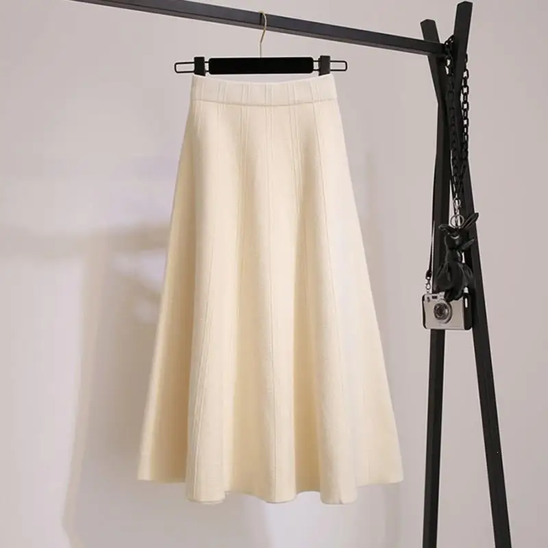 Винтажный зимний женский толстый свитер, юбки, эластичная талия, плиссированная трикотажная юбка миди, имперская трапециевидная Женская однотонная элегантная юбка - Color: Apricot