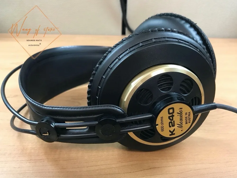 AKG K240 3