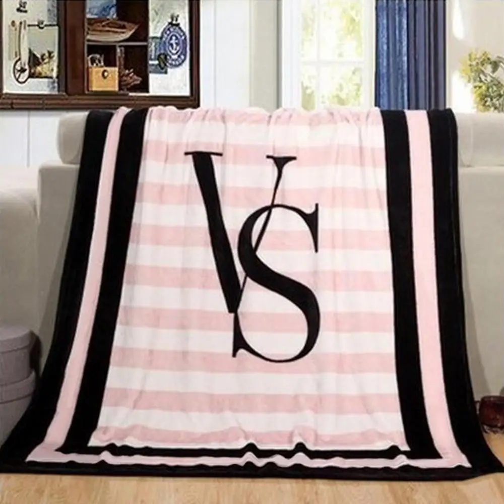 

130*150cm Spring Autumn 4 color Portable Blanket Fleece Bedding Throws On Sofa Bed Car Plaids Bedspread
