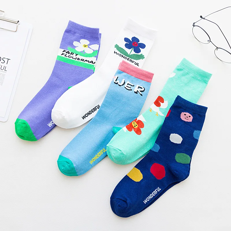 Harajuku забавные женские носки милые носочки для девочек Цветочный принт х/б носки уличная Длинные Колготки чулочно-носочные изделия Белые Носки осенние зимние носки 5 пар/компл