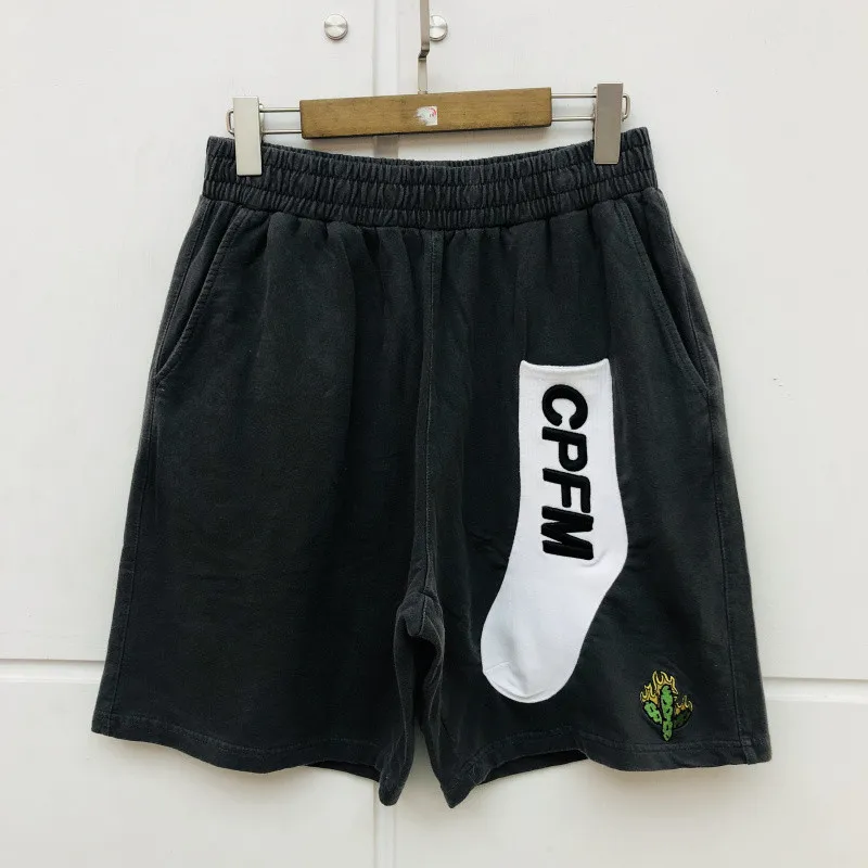 

Embroidery Cactus Travis Scott Astroworld Shorts Men Summer Loose Shorts Travis Scott Astroworld CPFM Logo Drawstring Shorts