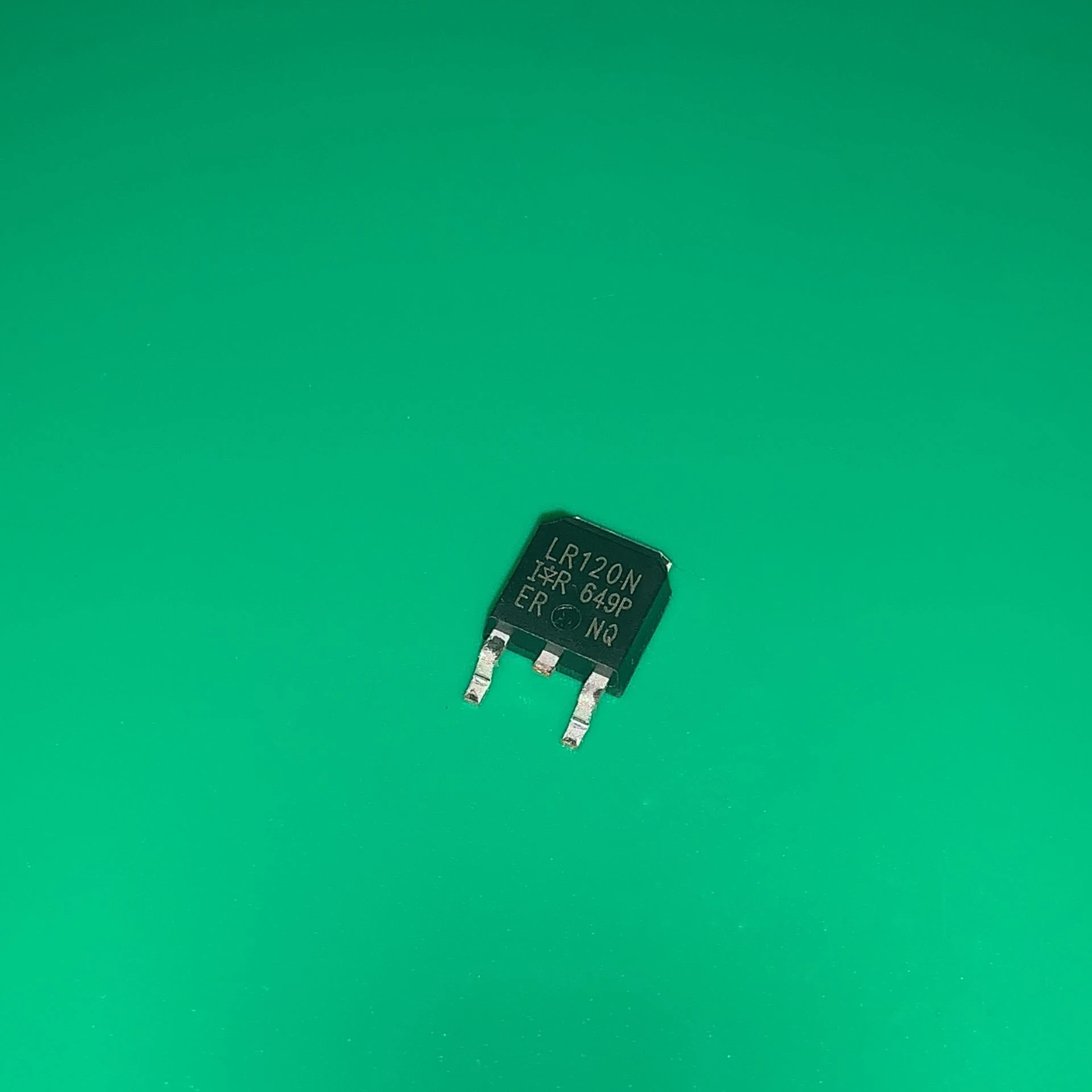 10 шт./лот IRLR120N TRPBF TO252 LR120N MOSFET N-CH 100V 10A DPAK IRLR120NTRPBF IRLR120NPBF LR120NTRPBF LR120NPBF | Обустройство