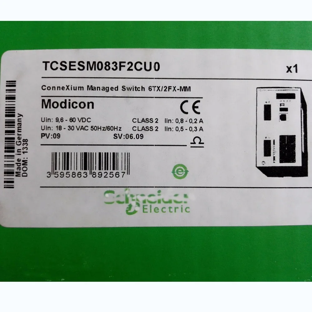 В коробке Modicon промышленный Ethernet коммутатор TCSESM083F2CU0