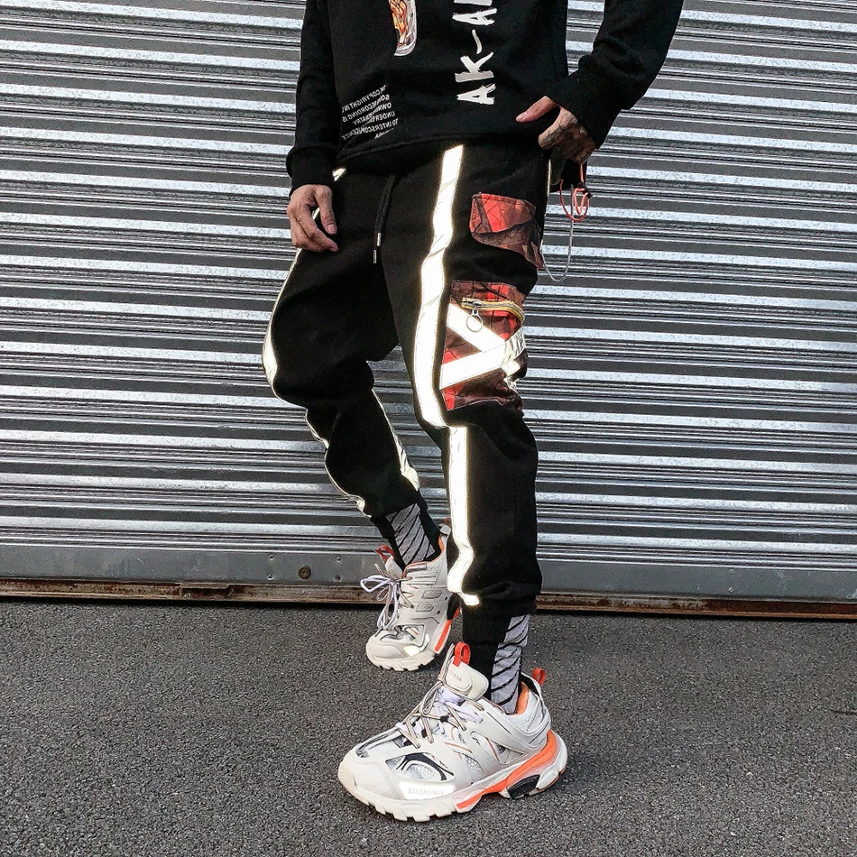 

3M Reflective Striped Joggers Mens Sweatpants New Japanese Men's Streetwear Contrast Color Casual Loose Beam Feet Trousers