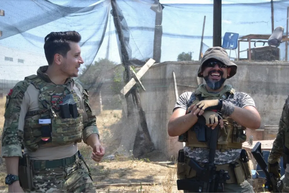 Udd3f3c79a812438a9e150e93d0a67736S