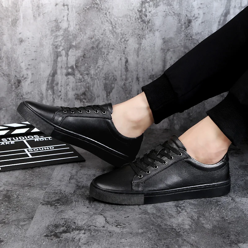 Men Sneakers New Fashion High Quality Soft Simple Casual Shoes Men Comfortable Breathable Ultra-light Genuine Leather White Shoe