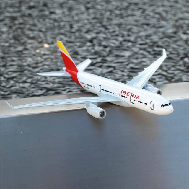 Scale 1:400 Metal Aivation Replica Spain Iberia A330 Airlines Aircraft Diecast Model 15cm Collectible Miniature Toys 6