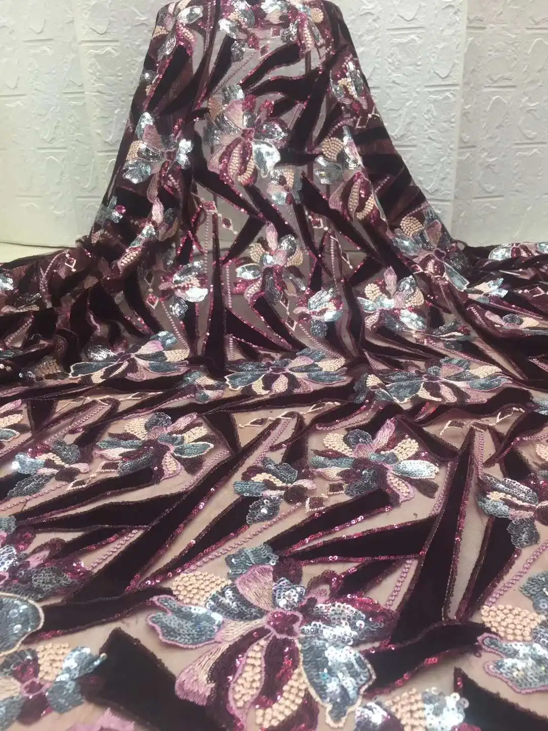 

Hot Sale Sequins African Lace Fabric 2020 High Quality Lace French Nigerian Mesh Lace Fabric Wedding Dress FJ36011