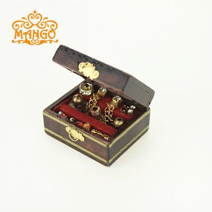 

1: 12 Dollhouse Mini Bedroom Scene Model Graduation Design Vintage Jewlery Box Cosmetic Box