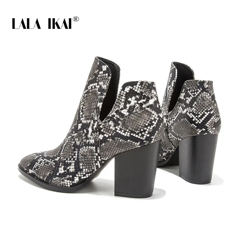 black LALA IKAI/ женские осенние ботильоны из искусственной кожи; ботинки с острым носком на квадратном каблуке под змеиную кожу; женские ботинки «Челси» без шнуровки; C4966-4 - Цвет: black