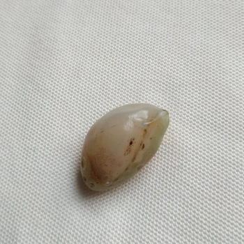 

Natural beautiful stone Ornamental raw stone raw agate Silk Road Collectibles unique collection