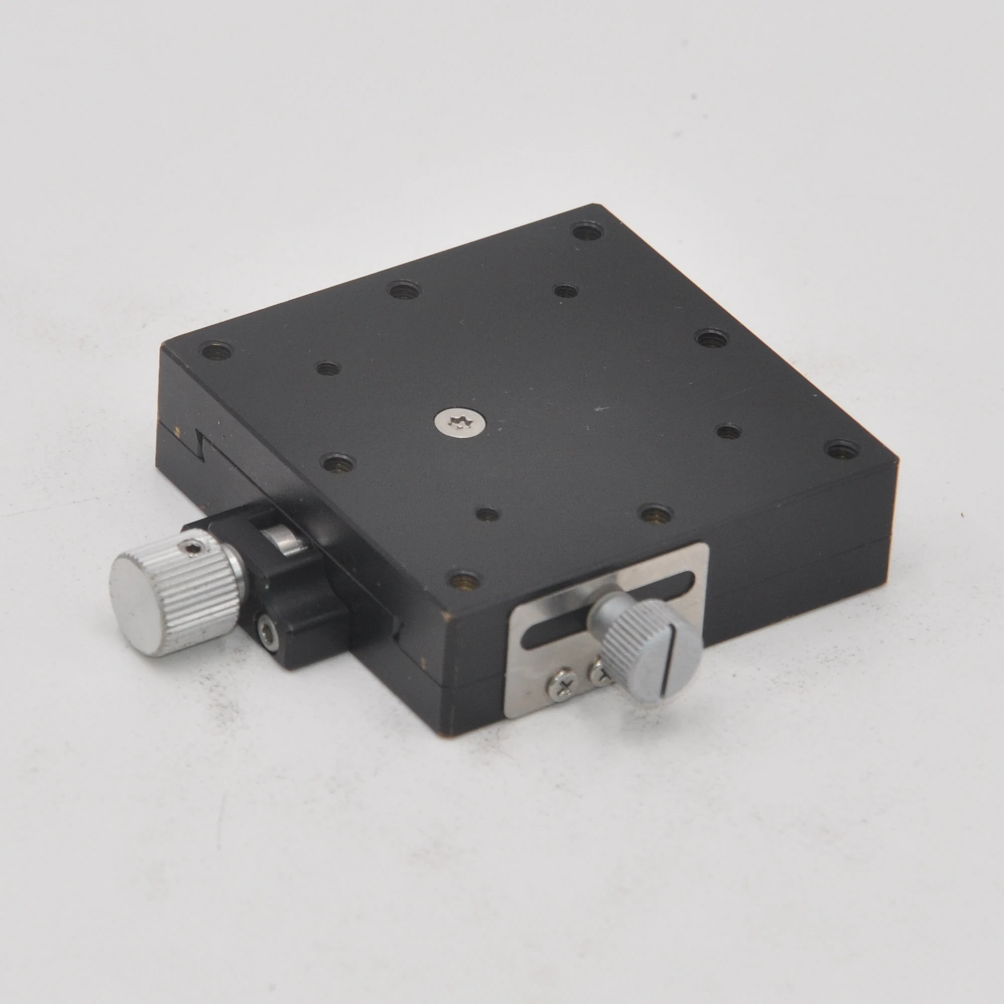 

XY axis Suruga Seiki B08-111 XYEG60 manual precision displacement fine adjustment slide table optical dovetail slot platform
