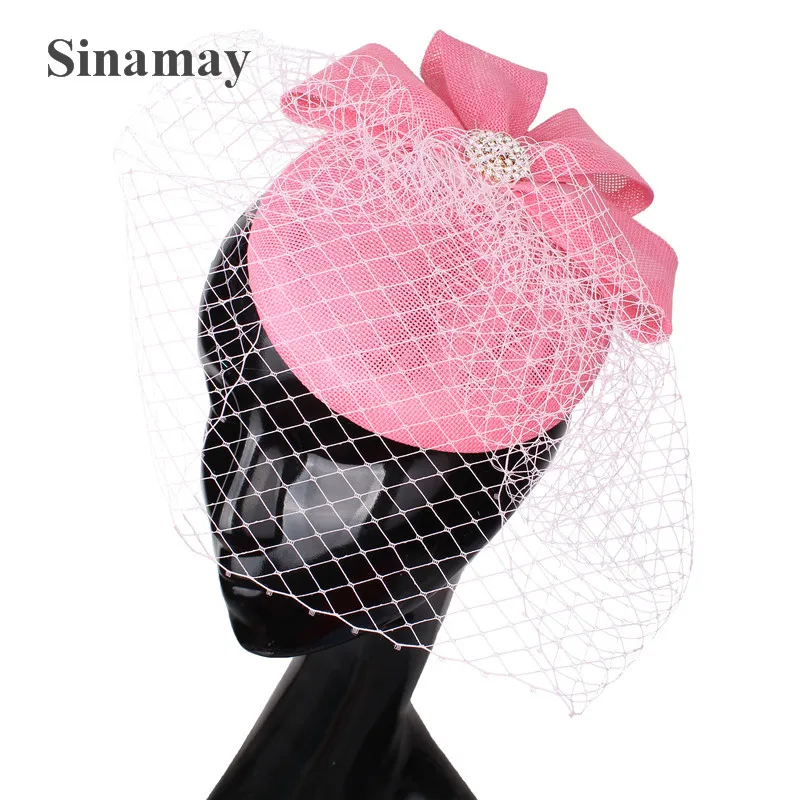 

Red Fascinators Hats Women Elegant Feather Flower Wedding Velling Headwear Married Bow Hair Accessories Royal Derby Pillbox Hats