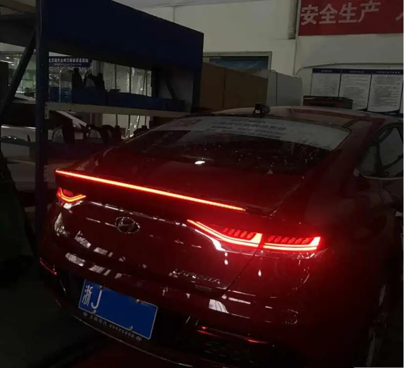 Год задний светильник для hyundai La Festa задний светильник автомобильные аксессуары светодиодный DRL Taillamp для hyundai La Festa противотуманный светильник