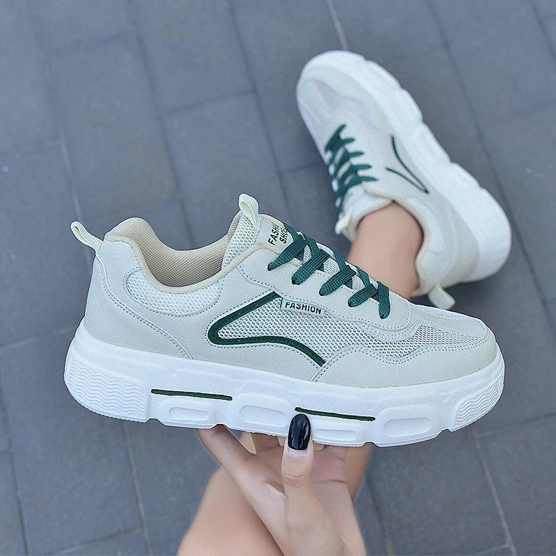 white chunky tennis shoes