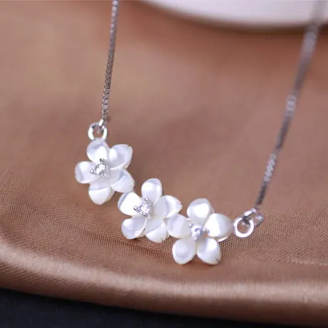 

925 Sterling Necklace Women's Shell Flower Chain Fine Silver Chain Three Camellia Necklace Fine 7178