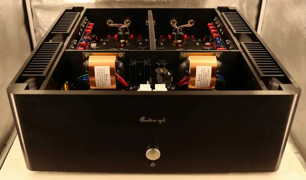 Усилитель мощности с полным сбалансированным диапазоном аудио GD Master 3 250 Вт 8 Ом 1000