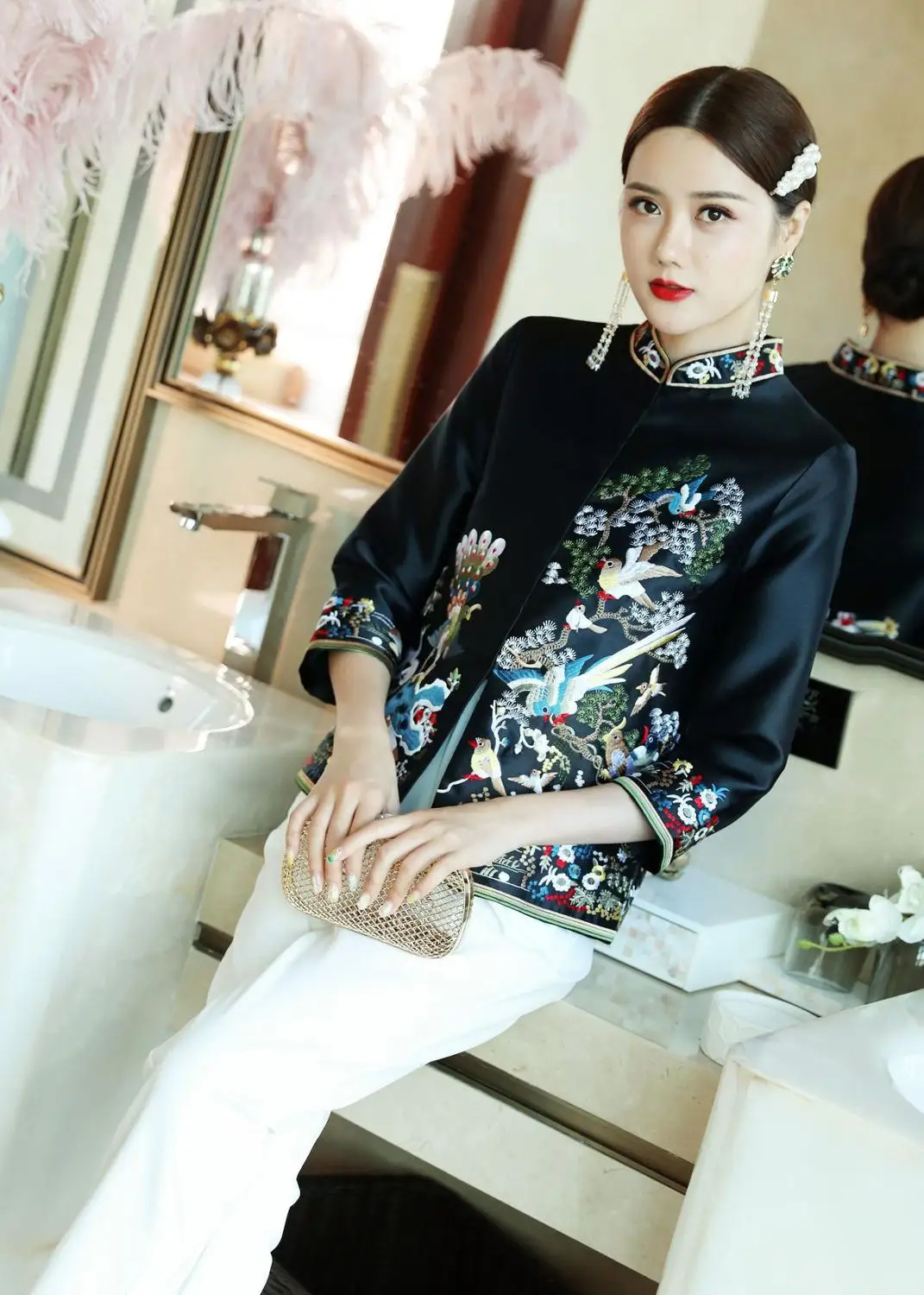 Вышивка китайский cheongsam традиционные Топы для женщин леди Традиционный китайский стиль Тан Топ Блузка винтажная одежда - Цвет: color3