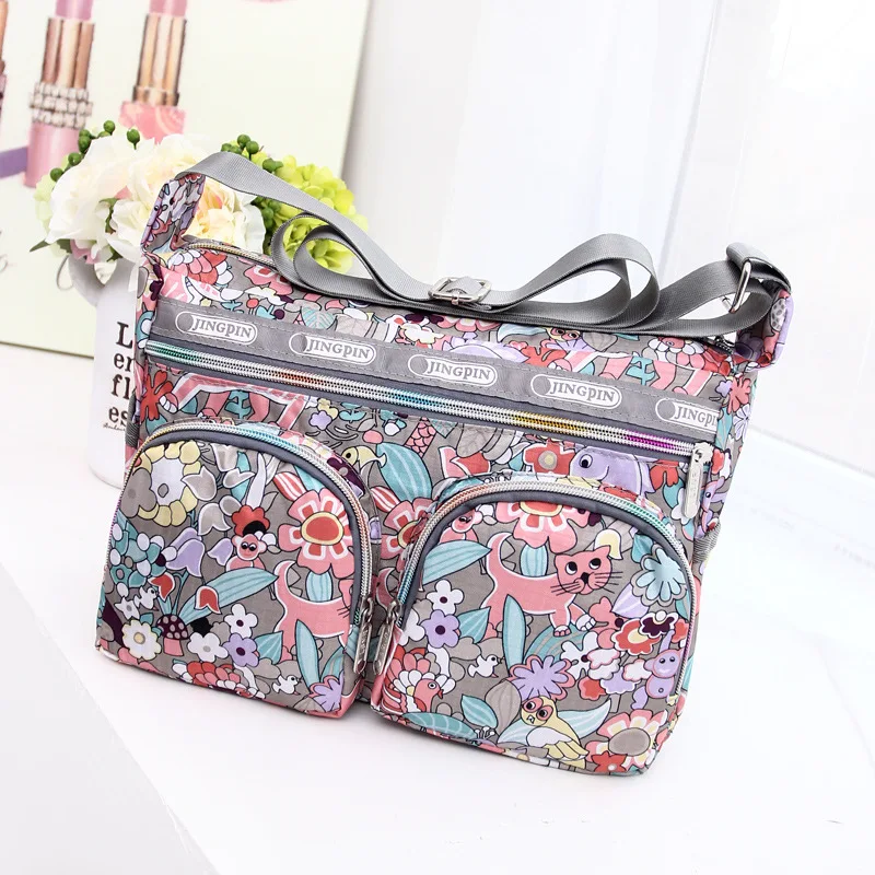 Multifunctional Mommy Diaper Bag Baby Stroller Bag Travel Bag Baby Care Bag Casual Diagonal Waterproof Canvas Nylon Mummy Bag - Цвет: Многоцветный