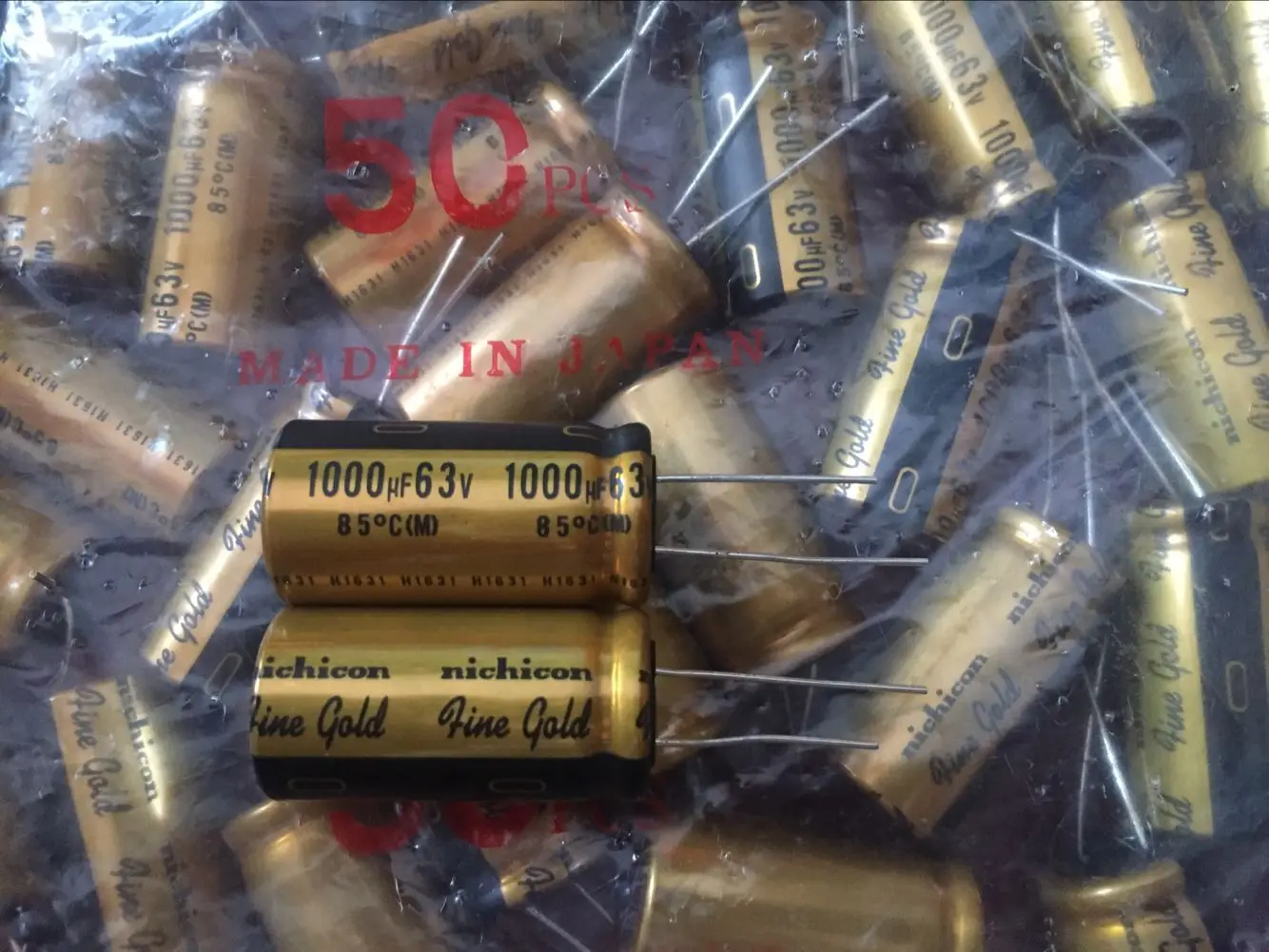 NICHICON FG 63V1000UF 18x35 5 мм 2 шт. тонкий золотой 1000 мкФ 63V усилитель 1000UF63V MUSE Аудио