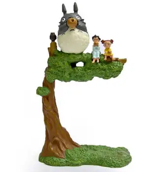 

Miyazaki hayao jili cat on the fork of the tree blow xun long cat xiaomei small month hand to do the boy set pieces