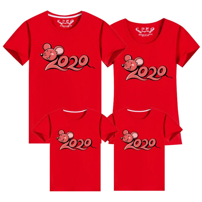 Семейные комплекты; коллекция года; Новогодняя летняя футболка с принтом; одежда для мамы и дочки, папы и сына; семейный образ - Цвет: Красный