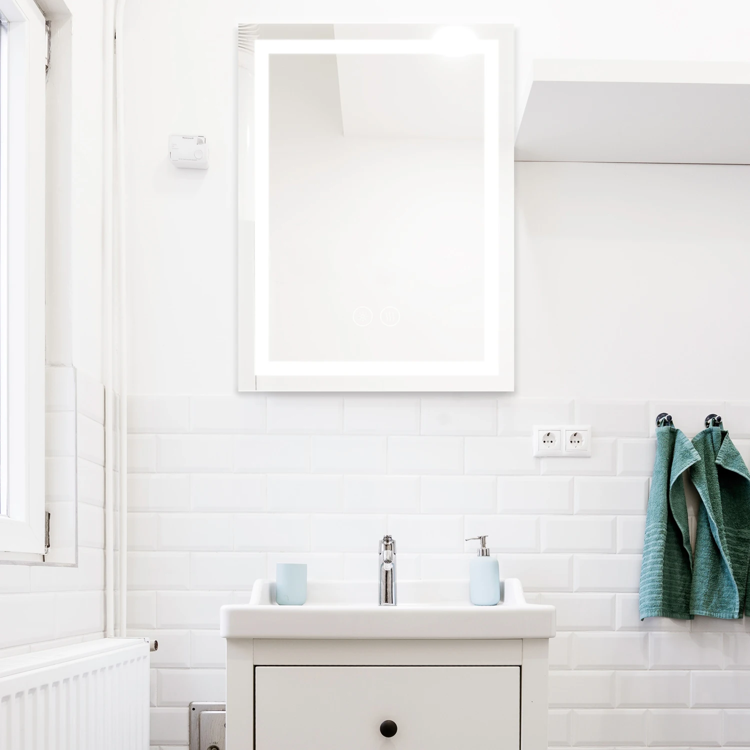 LBYDXD Espejo de baño LED Redondo 50 cm / 60 cm / 70 cm / 80 cm Borde Negro luz Blanca/luz cálida Espejo de Pared de baño antiniebla con botón táctil Inteligente 