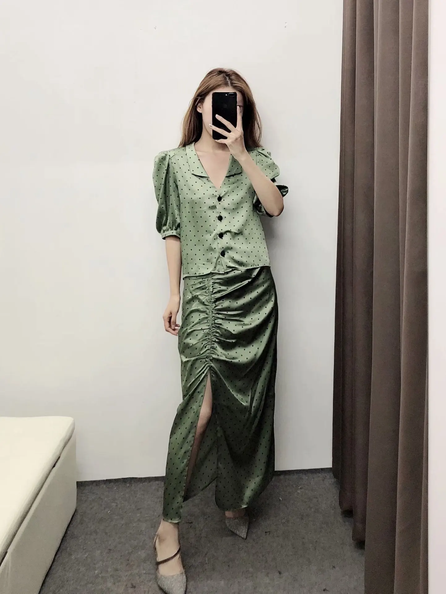 

French Non-mainstream Retro High-waisted Slit Mid-length Skirt Elegant Feminine Polka Dot Slimming Vacation Style Skirt