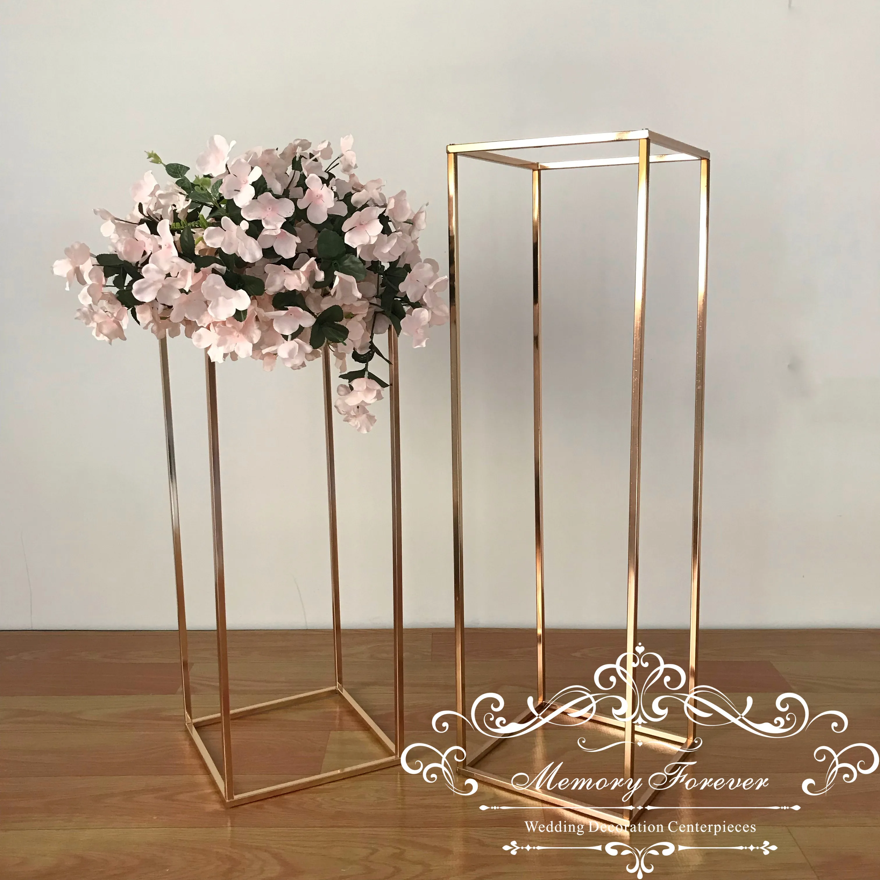 

31.5 Inch Tall 9.84 Inch Diameter Gold Floor Vases Flowers Vase Metal Column Wedding Centerpiece Stand Marriage Display Rack